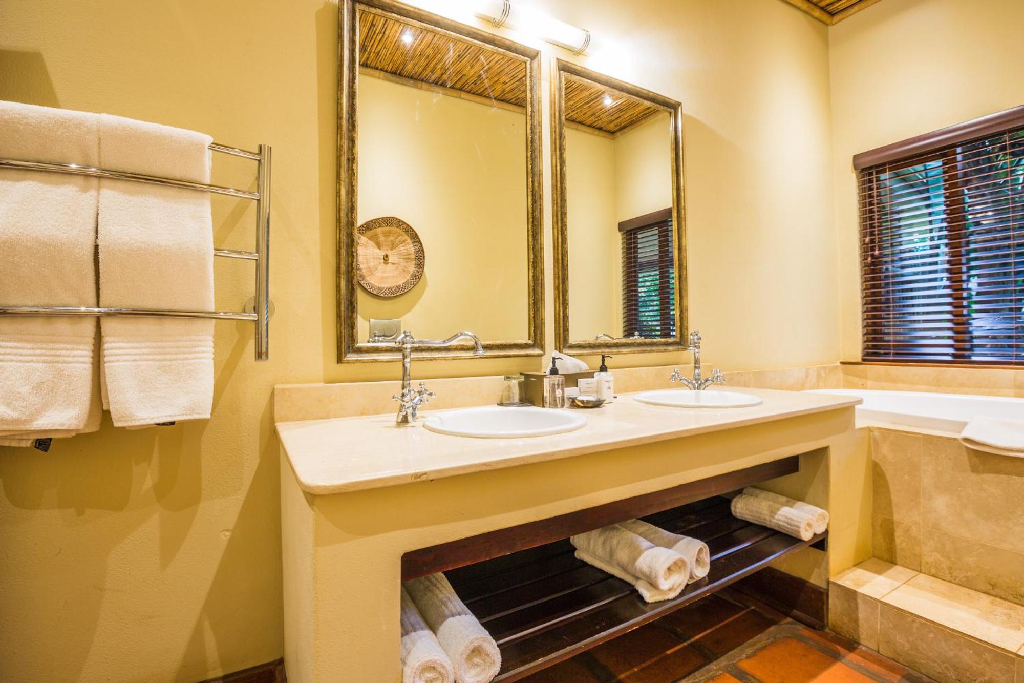 בלה-בלה Sondela Nature Reserve & Spa Country House חדר תמונה